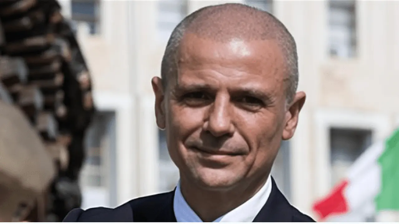 سفير إيطاليا يوضح دور مصر المحوري في إمداد أوروبا خلال التوترات الجيوسياسية